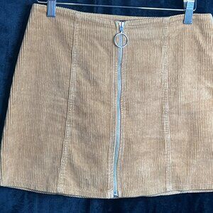 Forever 21 Women’s Corduroy Mini Skirt Tan with Front Zipper – Size M